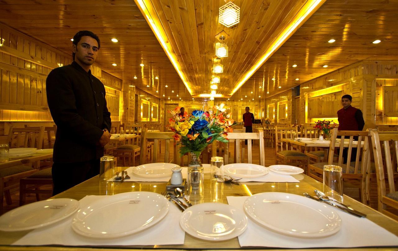 Holiday Bnb Manali Eksteriør billede